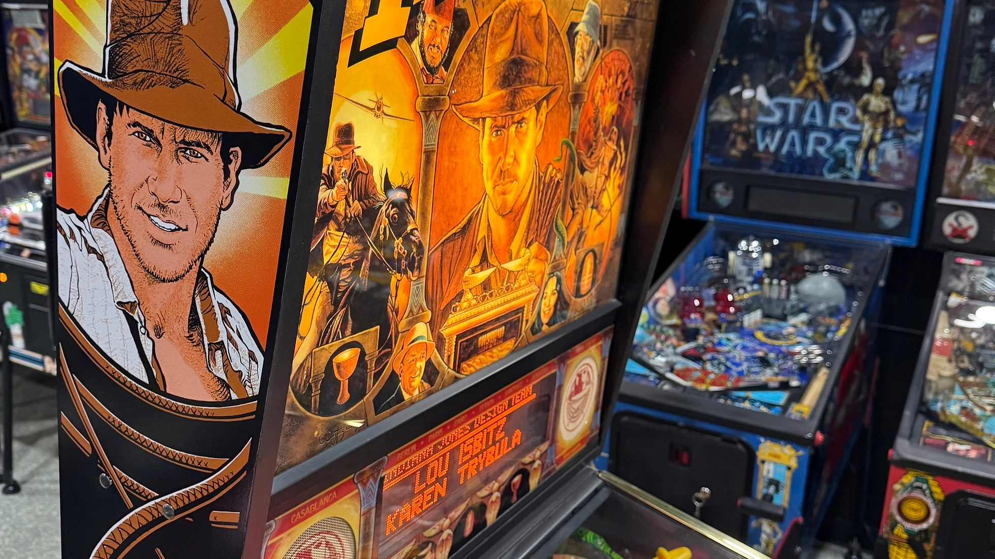 Indiana Jones Pinball Machine by Williams - Image 10