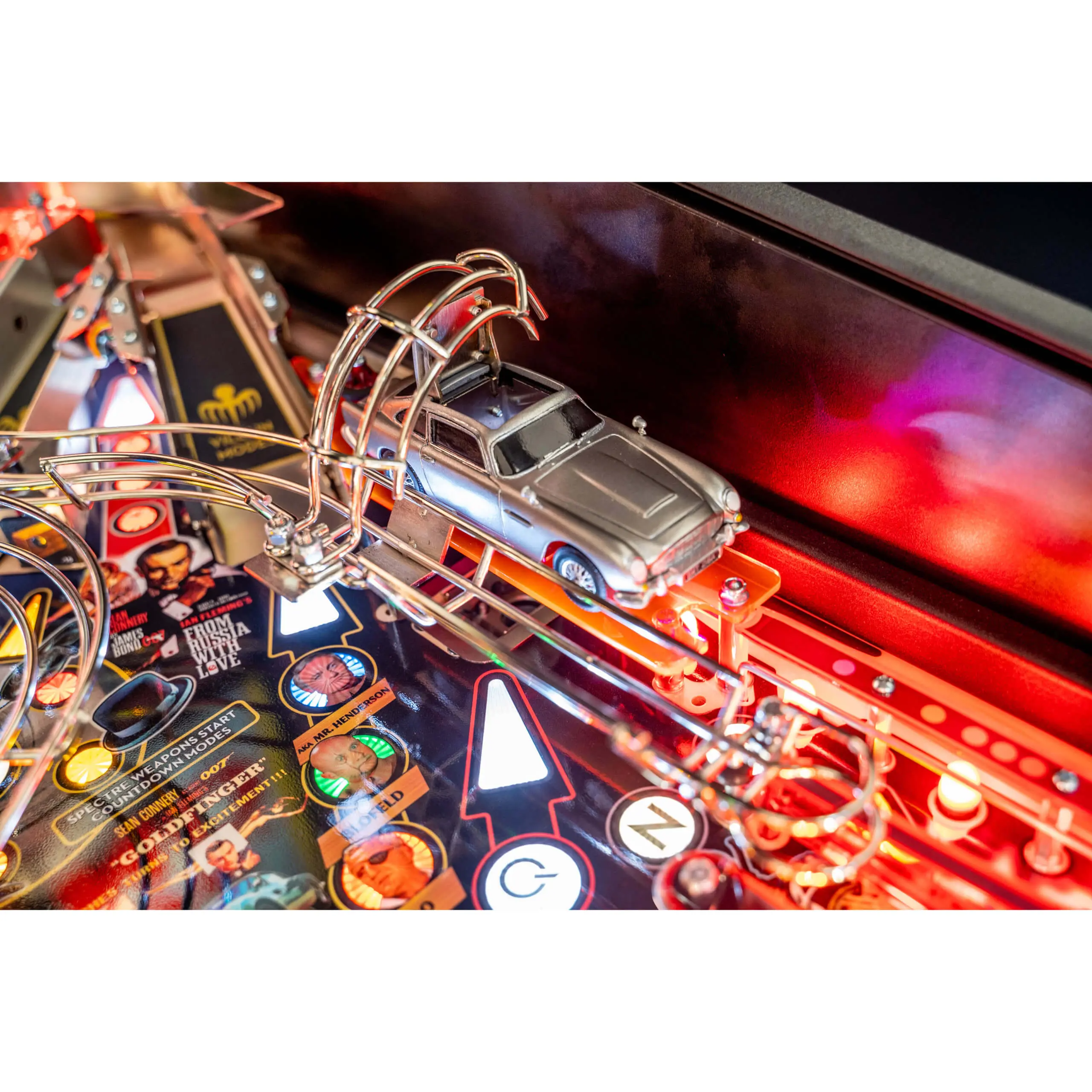 James Bond 007 Pro Pinball Machine by Stern