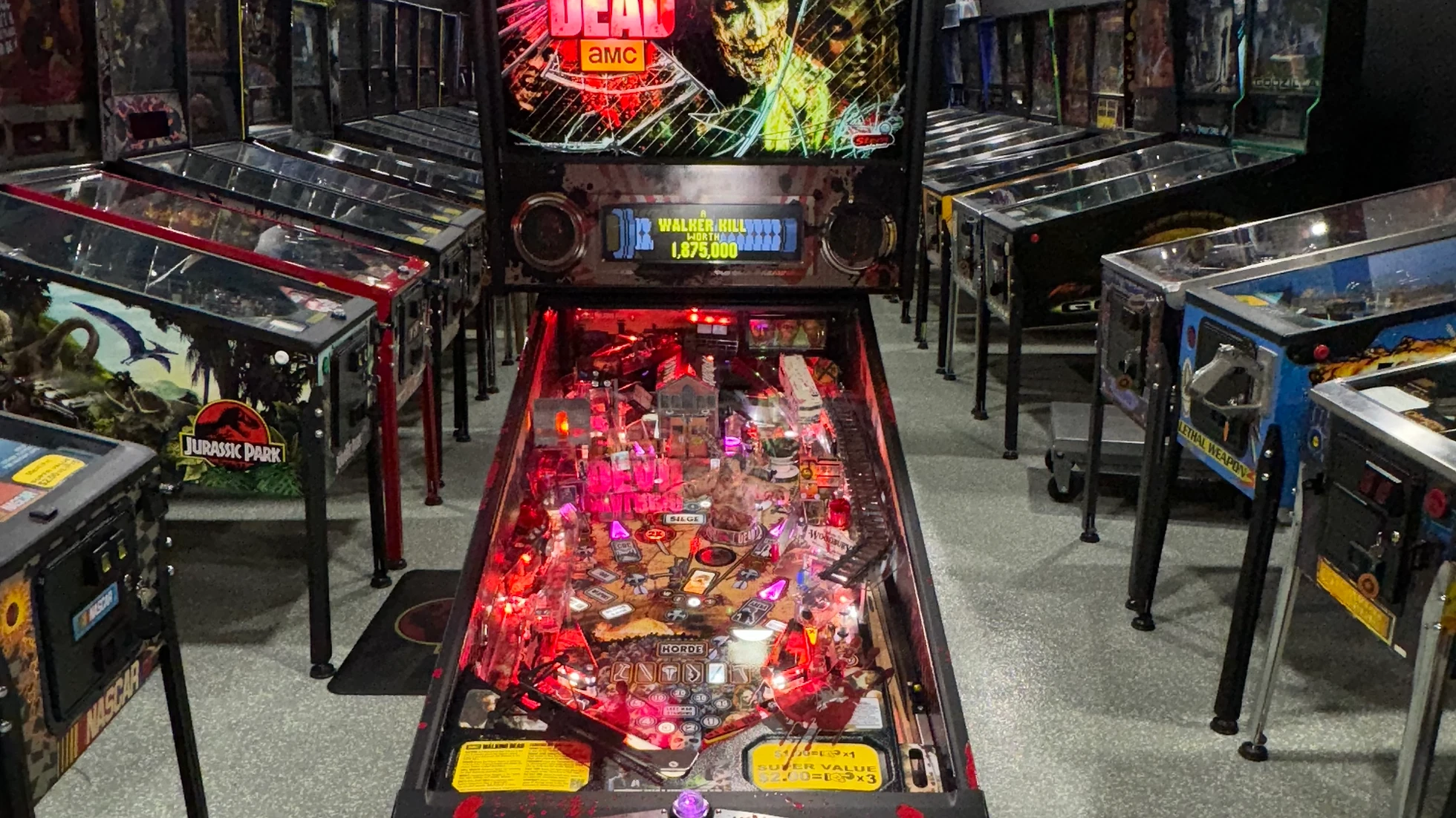 The Walking Dead Pinball Limited Edition Pinball Machine by Stern