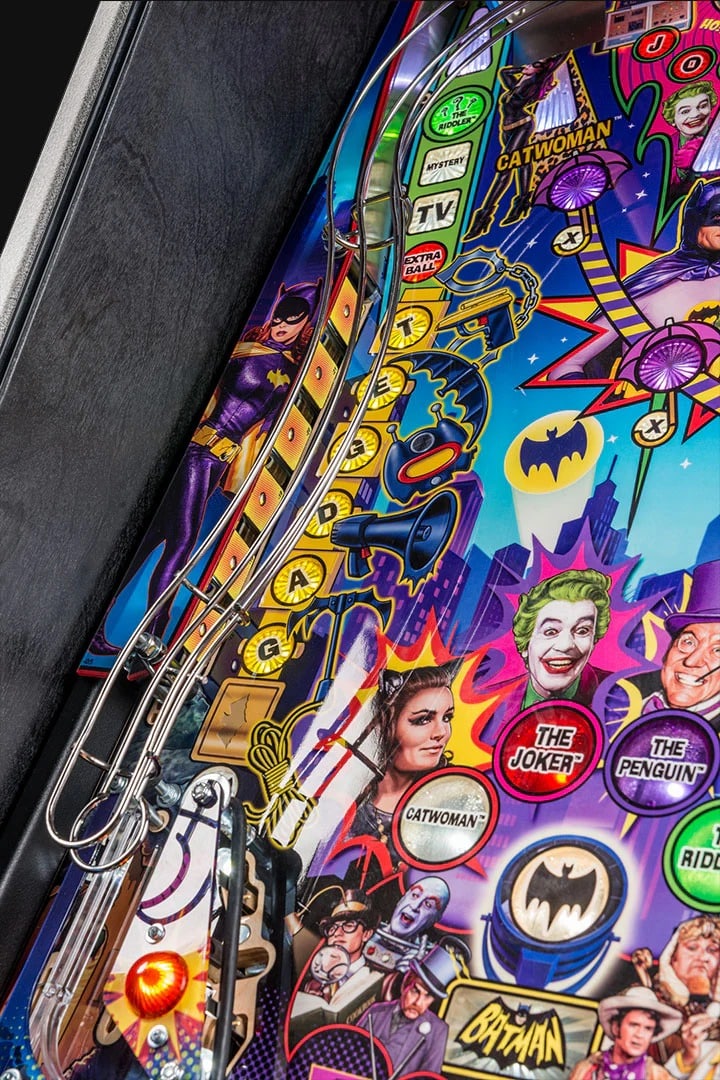 Pinball Batman '66 by Stern *Premium Edition* - Image 10