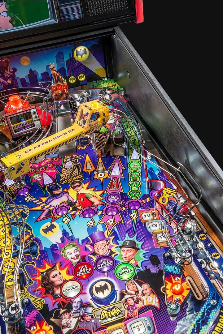 Pinball Batman '66 by Stern *Premium Edition* - Image 6
